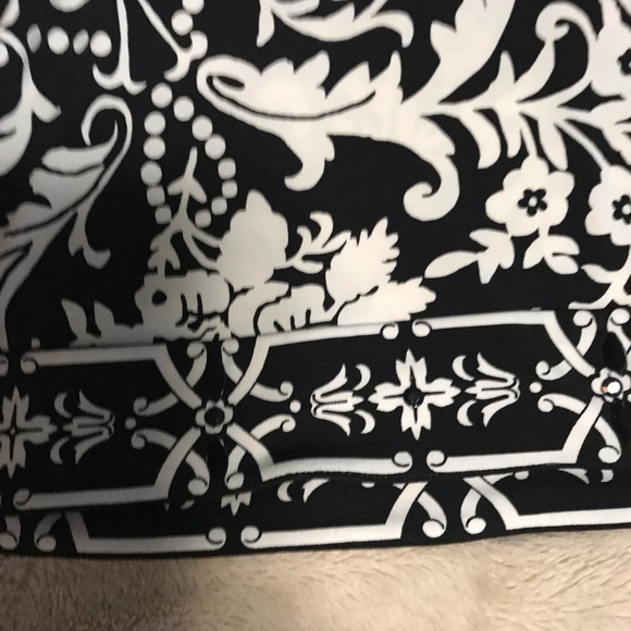 Halter top - Picture 2 of 5